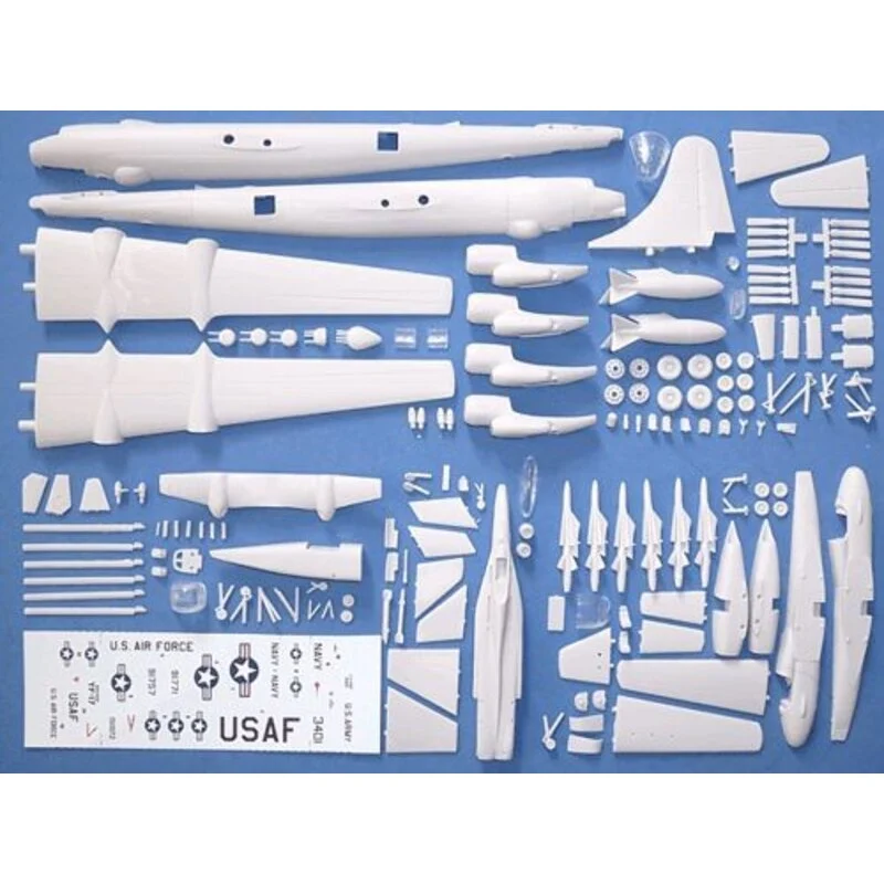 Anigrand Craftswork Boeing B-54A Ultraforteress. Inclut Maquettes En Prime De Northrop YF-17 Cobra Douglas XF6D Missileer & McDonnell XHJD Whirlaway 4 Anigrand Craftswork Boeing B-54A Ultraforteress. Inclut Maquettes En Prime De Northrop YF-17 Cobra Douglas XF6D Missileer & McDonnell XHJD Whirlaway – Image 2