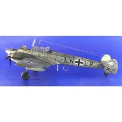 Messerschmitt Bf 110E Réédition De La Trousse D'outils Eduard (première Publication 09/2007). PE Set Inclus, Décalcomanies -Hasegawa Soldes eduard edk8203 messerschmitt bf 110e reedition de la trousse d outils 1 5