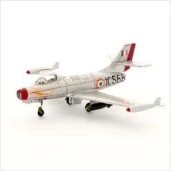 Miniwings Dassault Ouragan Avec Des Décalques Français Et Indiens. 29 Parts1 De Résine Canopy1 De Résine Transparente Vac Clair Auvent Pou