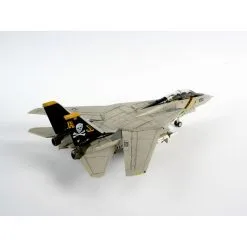 Revell Maquette Avion F 14A Tomcat Model Set -Hasegawa Soldes revell reve64021 f 14a tomcat model set 3