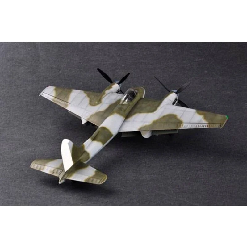 Trumpeter Maquette Avion De Havilland Hornet F.3 7 Trumpeter Maquette Avion De Havilland Hornet F.3 – Image 5